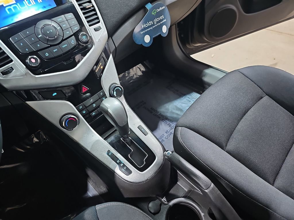 Used 2016 Chevrolet Cruze LT w/ Technology Package image 26