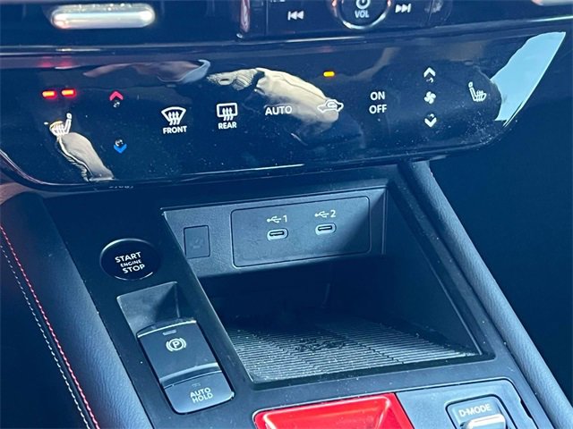 Used 2025 Nissan Kicks SR w/ SR Premium Package image 30