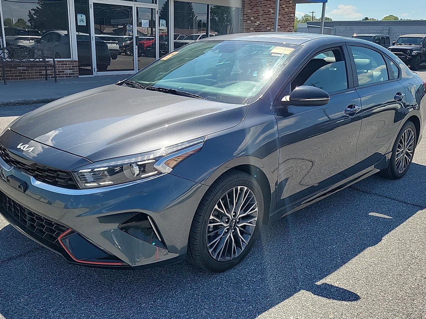 Used 2023 Kia Forte GT-Line FWD image 1