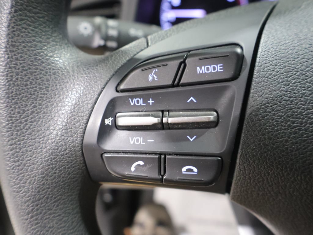 Used 2020 Hyundai Elantra SEL FWD image 31