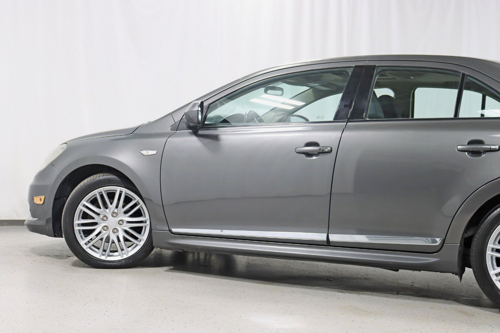 Used 2011 Suzuki Kizashi Sport GTS AWD/4WD image 11