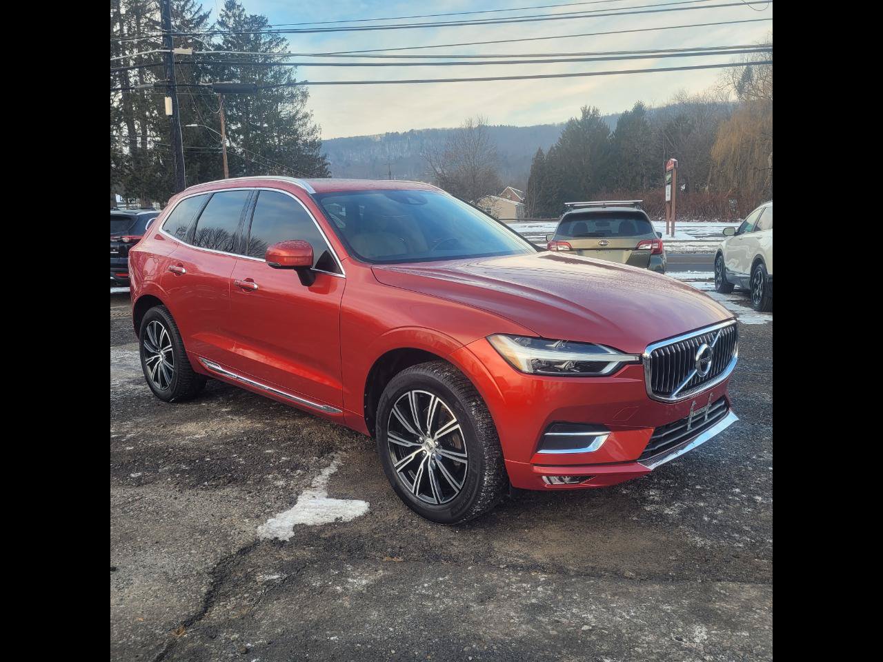 Used 2018 Volvo XC60 T5 Inscription AWD/4WD image 2