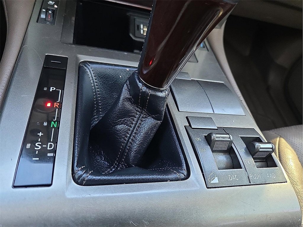 Used 2018 Lexus GX 460 image 17