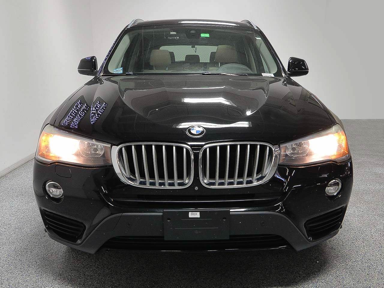 Used 2017 BMW X3 xDrive28i AWD/4WD image 3