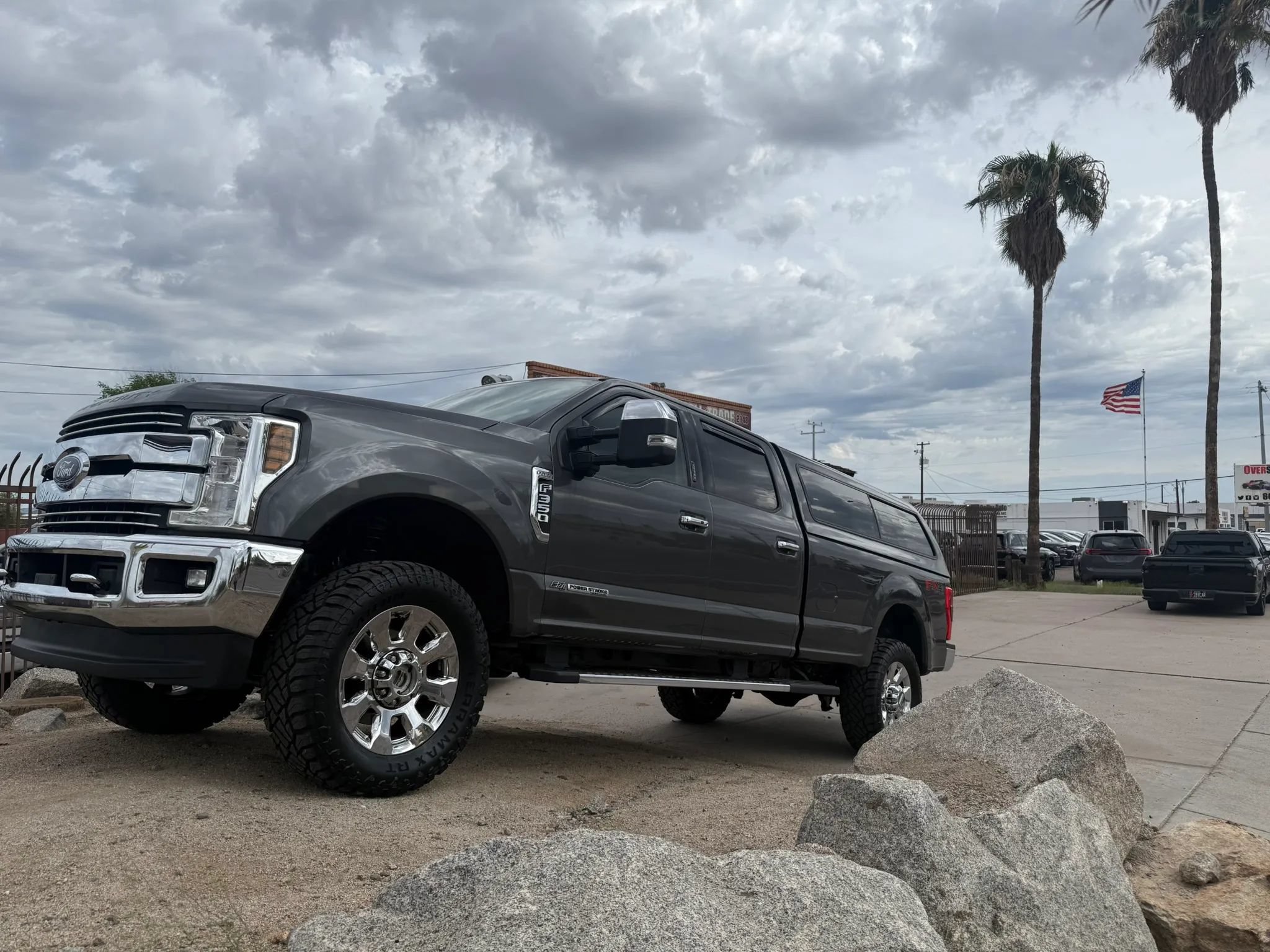 Used 2018 Ford F350 Lariat w/ Lariat Ultimate Package AWD/4WD image 3