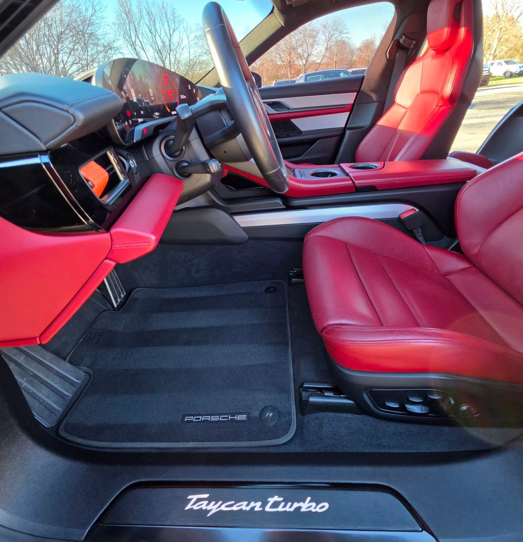 Used 2020 Porsche Taycan AWD/4WD image 11