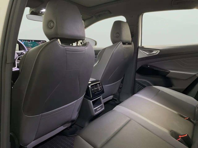 Used 2025 Volkswagen ID.4 Pro S RWD image 23