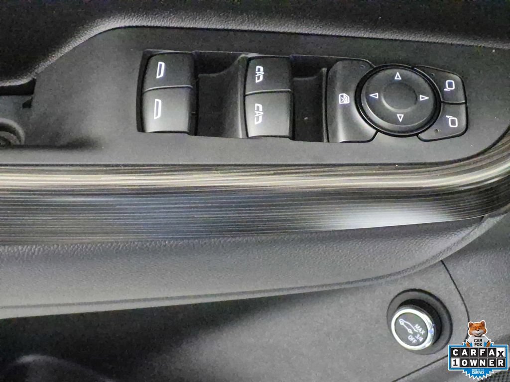 Certified 2023 GMC Acadia SLT FWD image 17