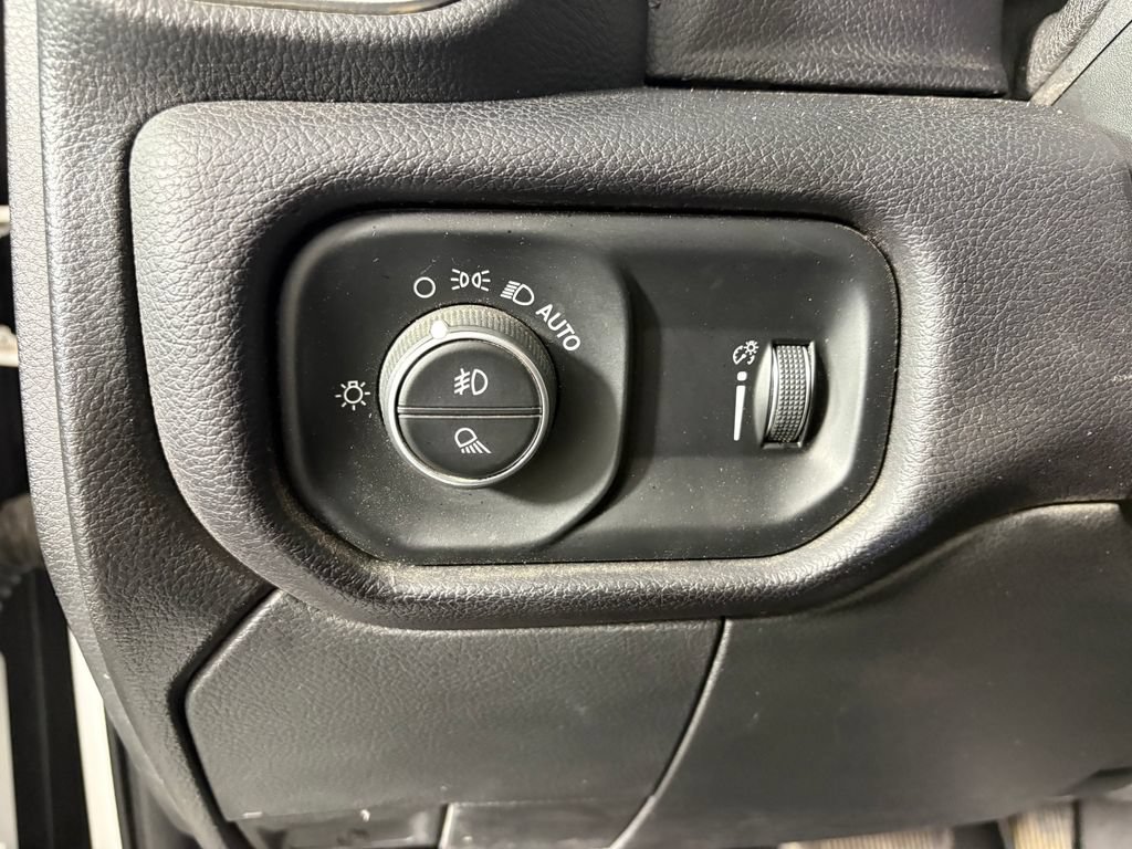 Used 2021 RAM 2500 Big Horn w/ Level 1 Equipment Group AWD/4WD image 13