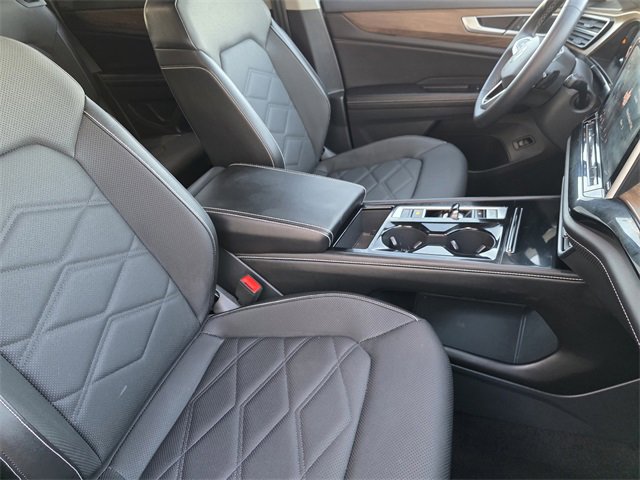 Used 2024 Volkswagen Atlas SE w/ Panoramic Sunroof Package image 14