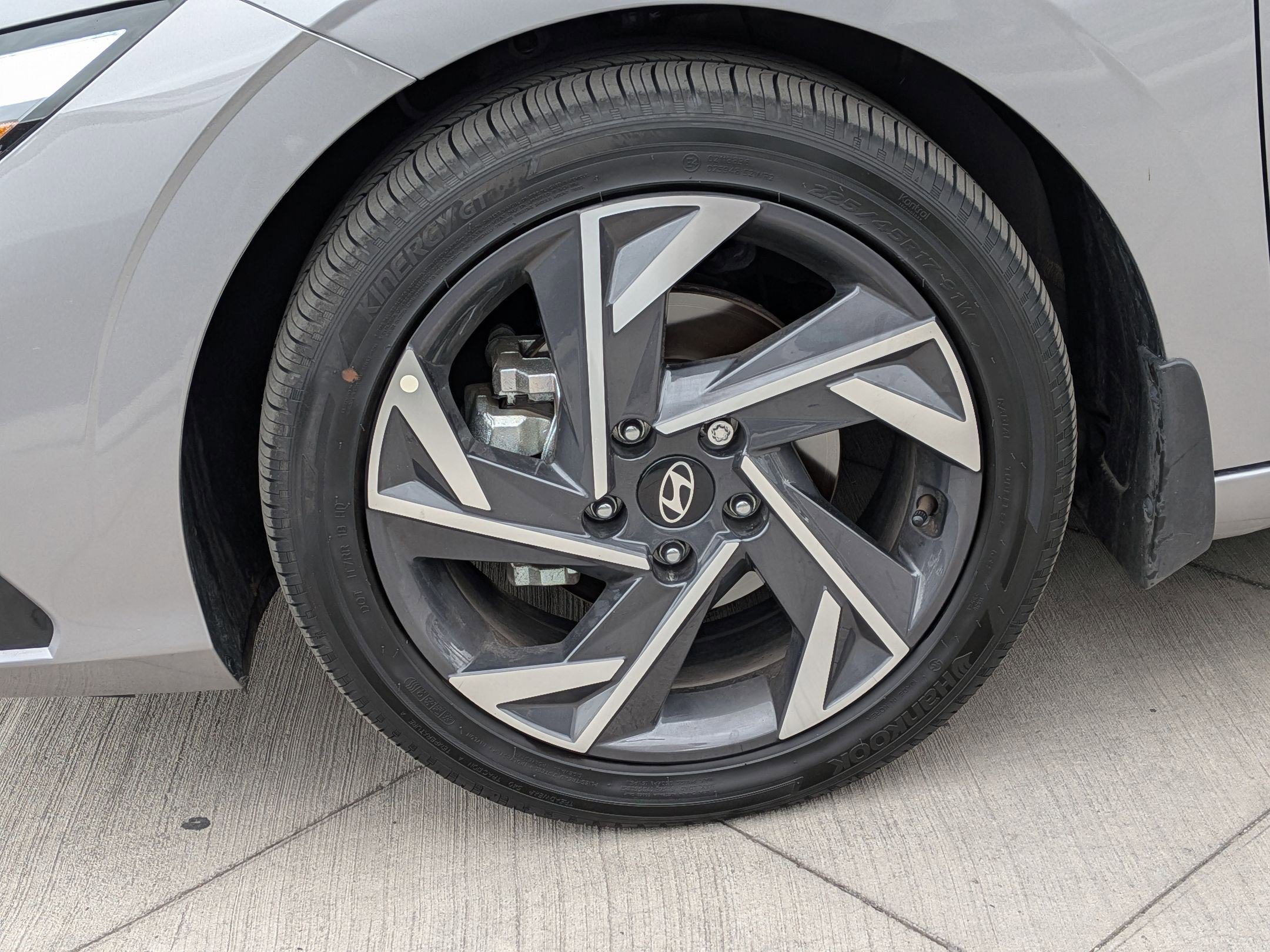 Used 2025 Hyundai Elantra SEL FWD image 12