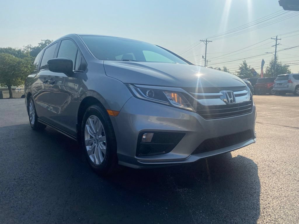 Used 2018 Honda Odyssey LX image 3
