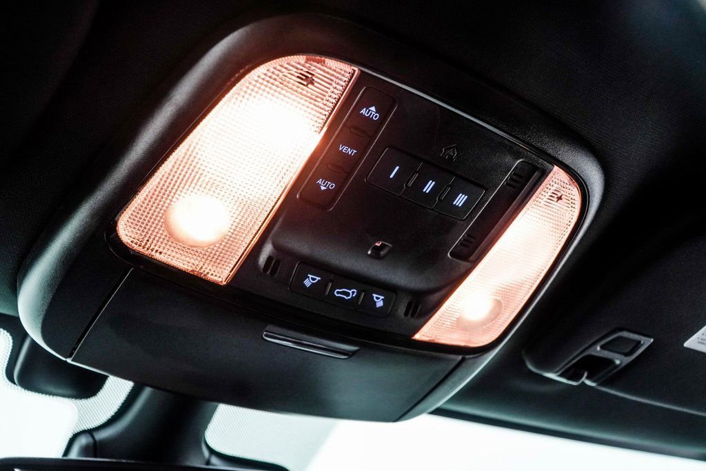 Used 2024 Dodge Durango GT image 35