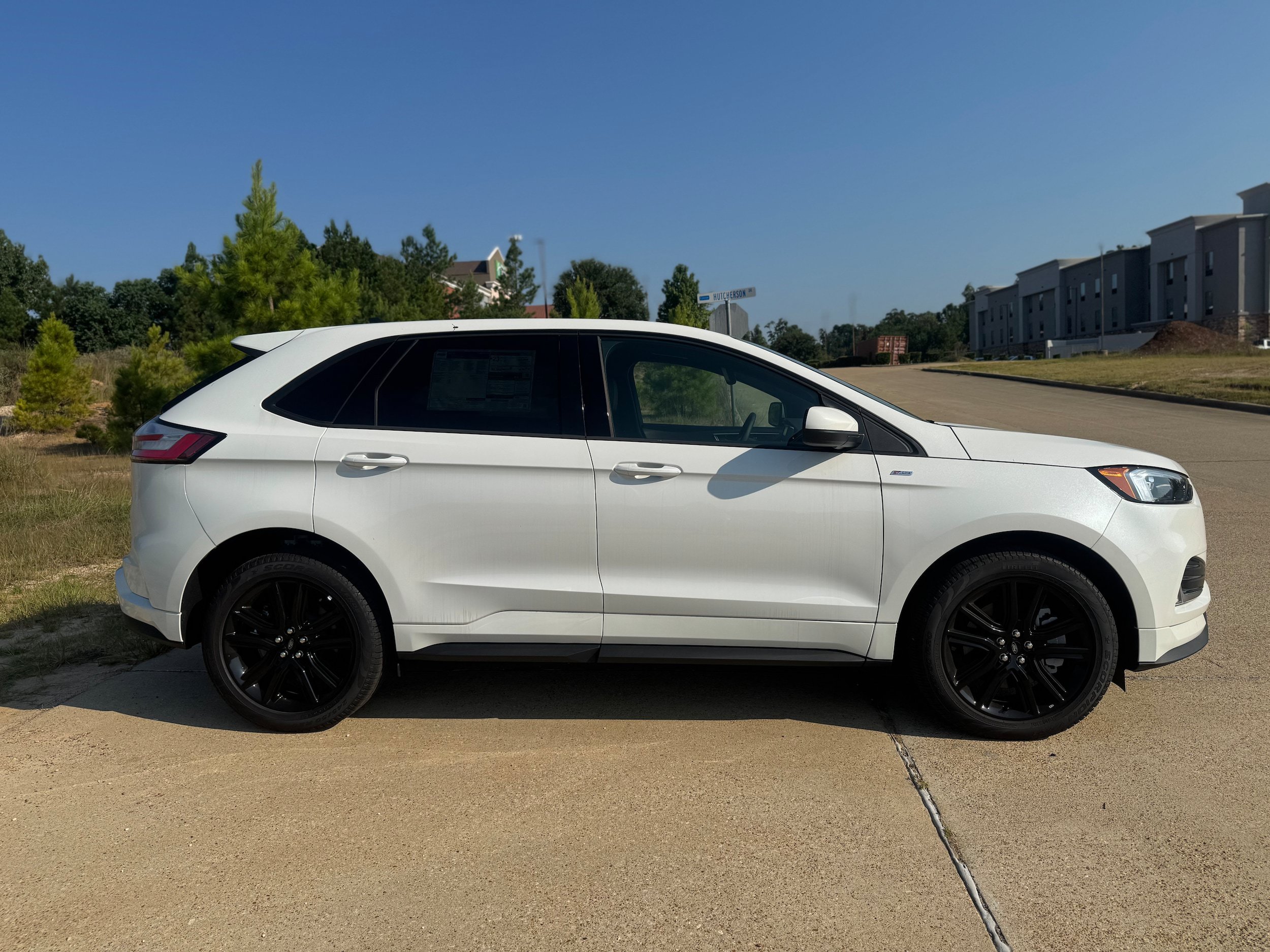 New 2024 Ford Edge ST-Line AWD/4WD image 3