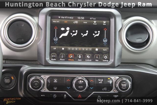 Used 2023 Jeep Wrangler Sahara image 15