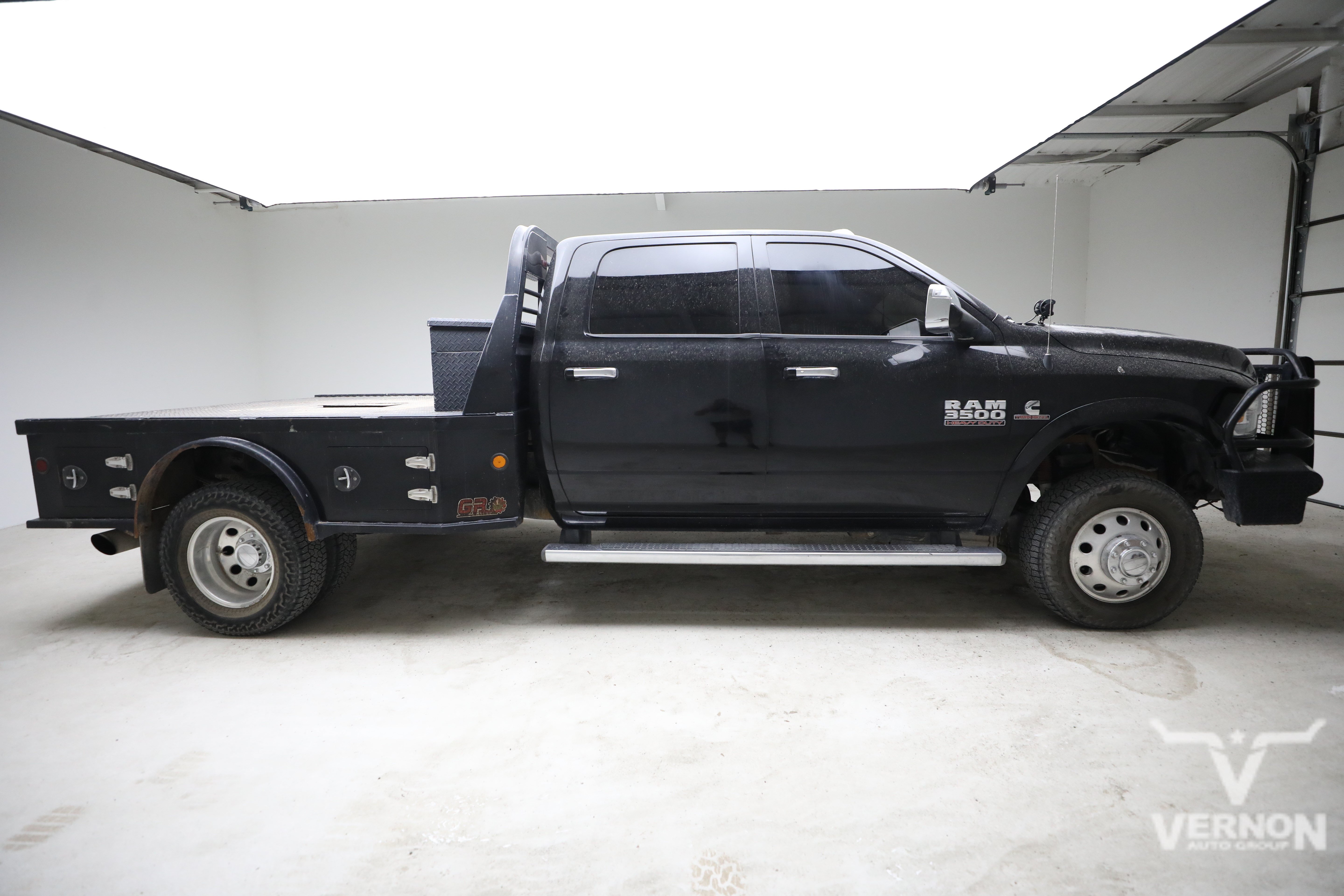 Used 2014 RAM 3500 Laramie w/ Convenience Group AWD/4WD image 5