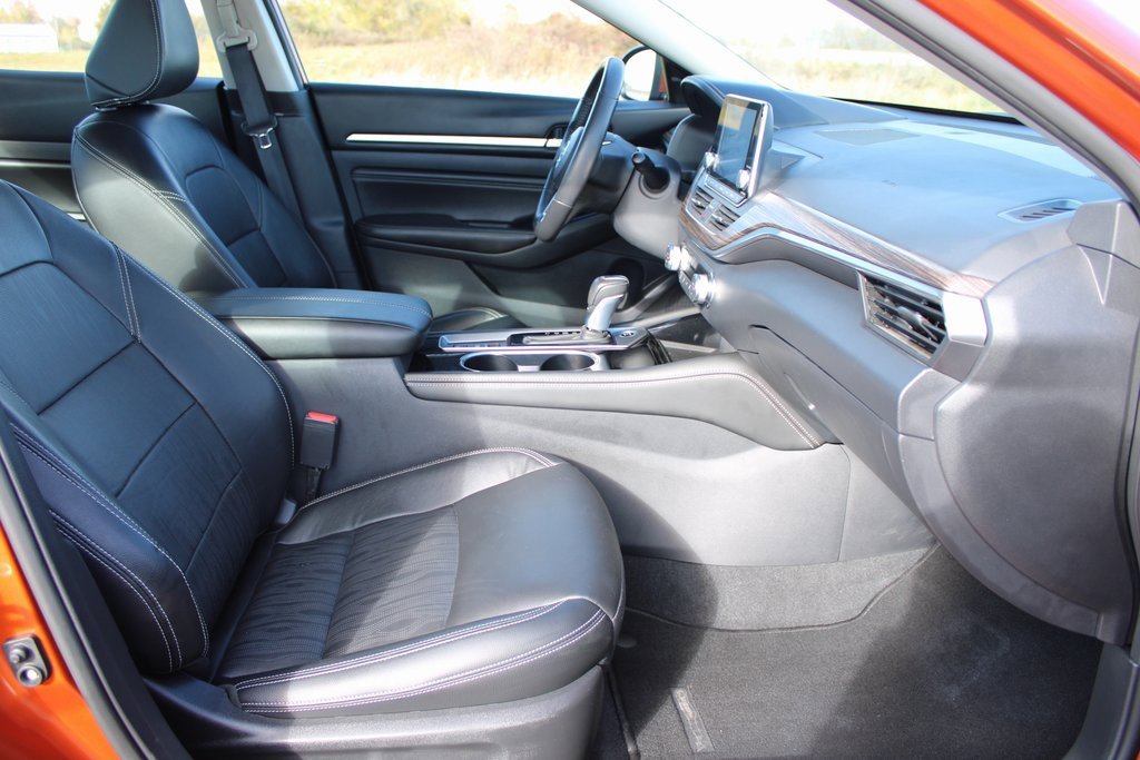 Used 2022 Nissan Altima 2.5 Platinum image 17