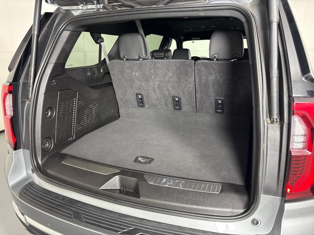 Used 2025 GMC Yukon XL Denali AWD/4WD image 27