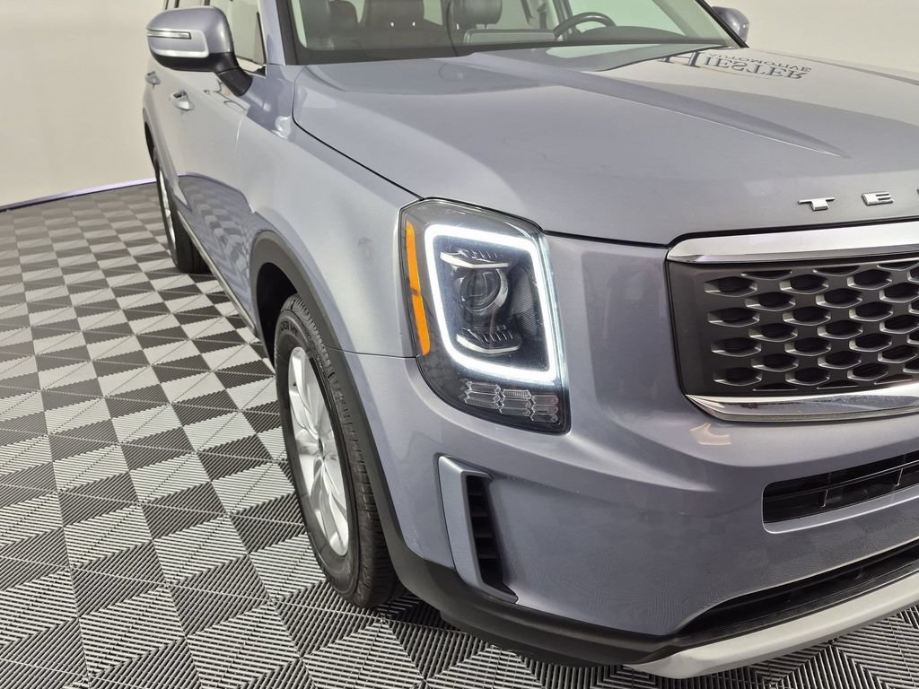 Used 2021 Kia Telluride LX FWD image 11