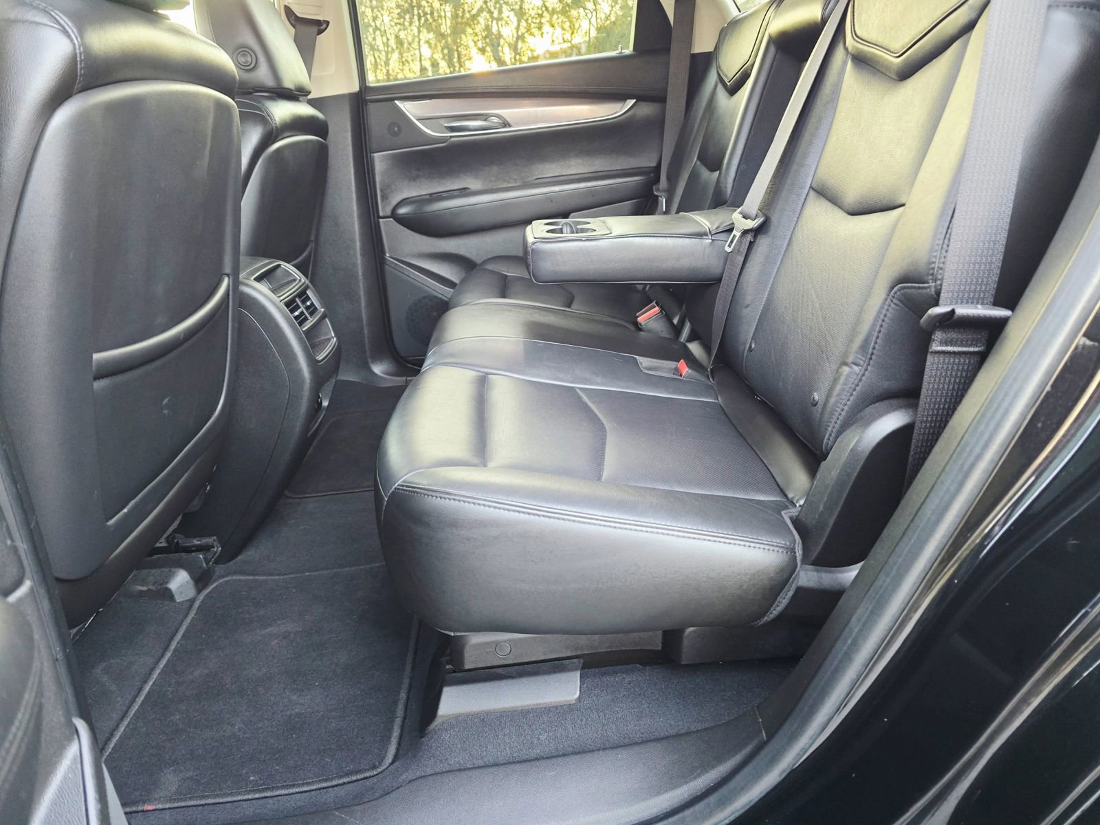 Used 2017 Cadillac XT5 Luxury w/ Driver Awareness Package image 37