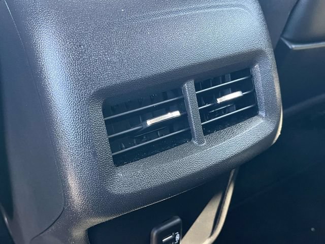 Used 2024 GMC Terrain SLE FWD image 19