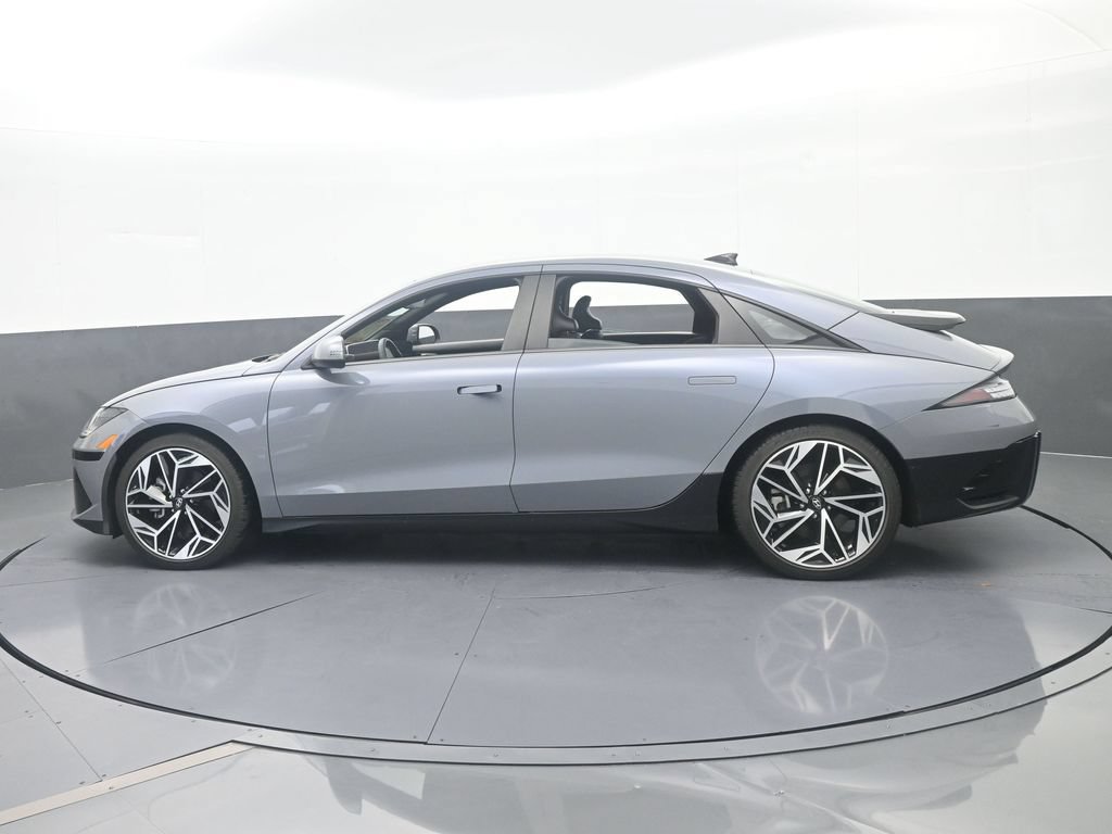 Used 2025 Hyundai Ioniq 6 SEL RWD image 3