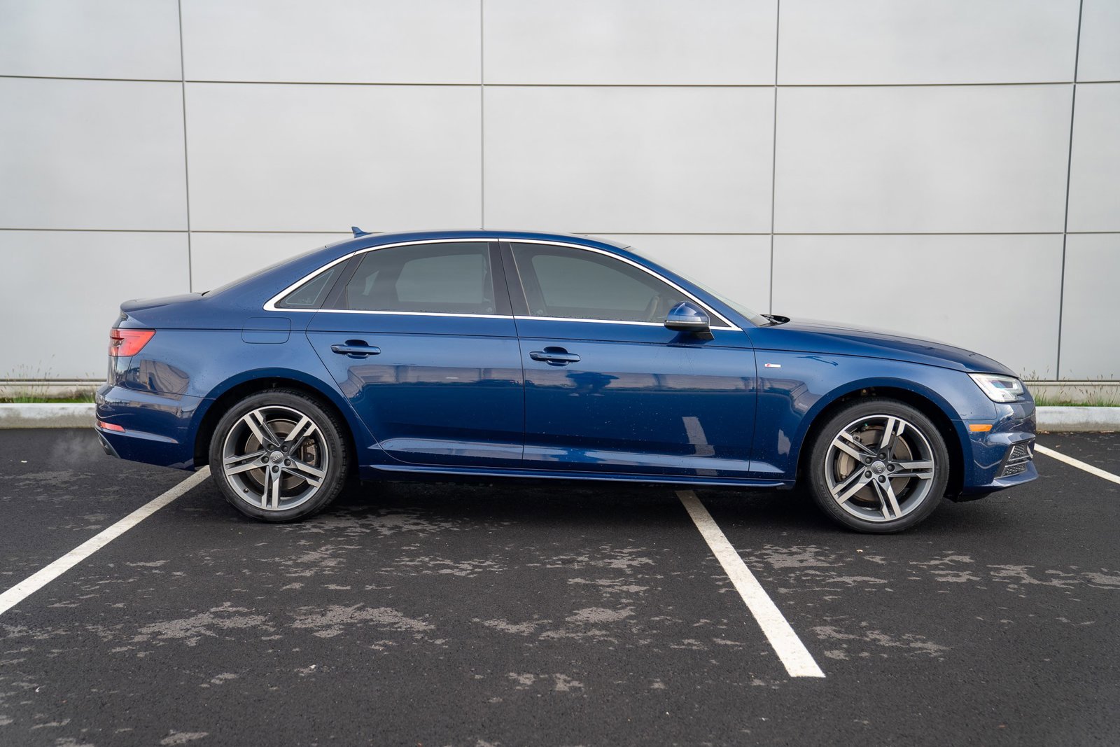 Used 2017 Audi A4 2.0T Premium Plus image 8