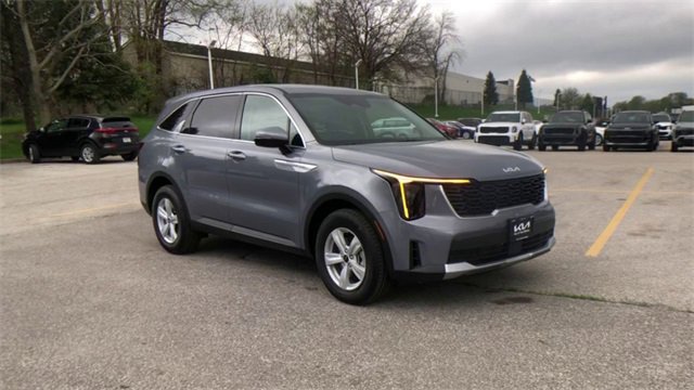 New 2025 Kia Sorento LX image 5