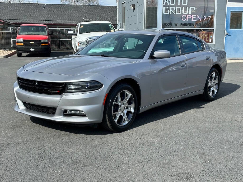 Used 2016 Dodge Charger SXT image 3