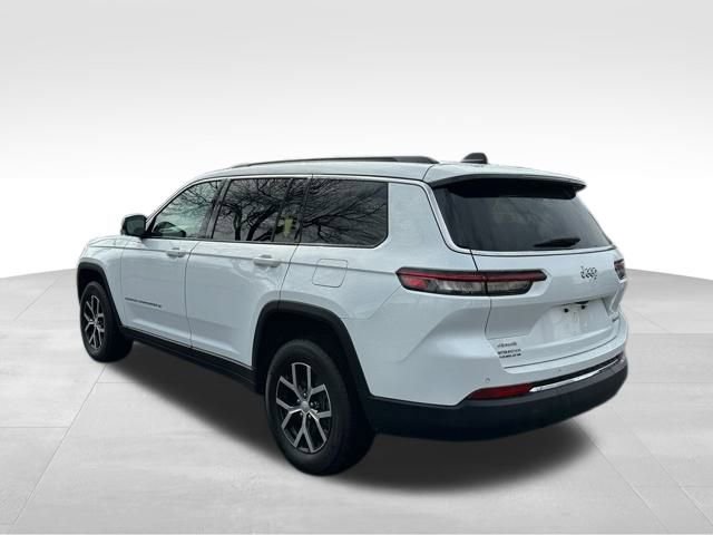 Used 2025 Jeep Grand Cherokee L Limited image 4