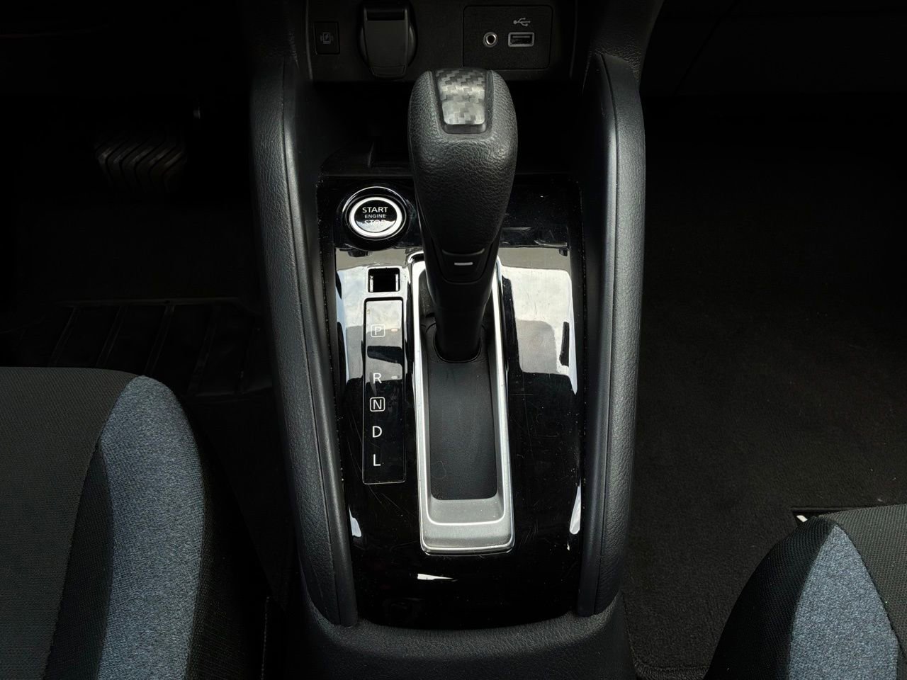 Used 2025 Nissan Versa SV FWD image 21