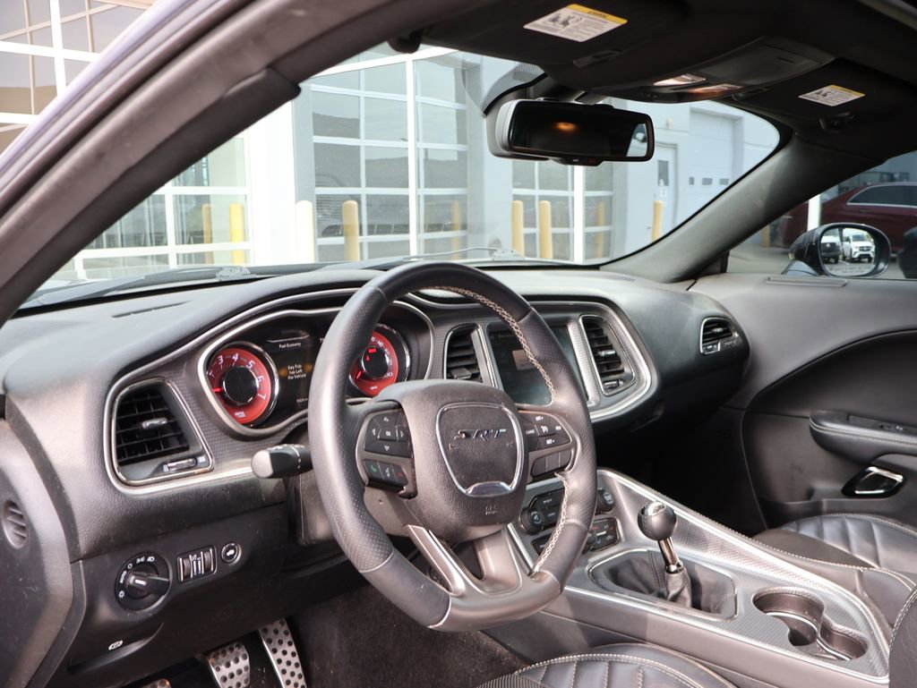Used 2016 Dodge Challenger SRT Hellcat RWD image 13