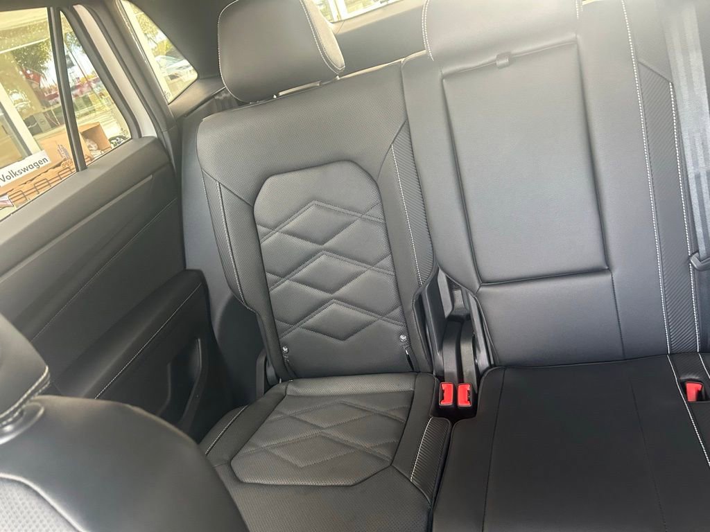 New 2026 Volkswagen Atlas Cross Sport SE image 12