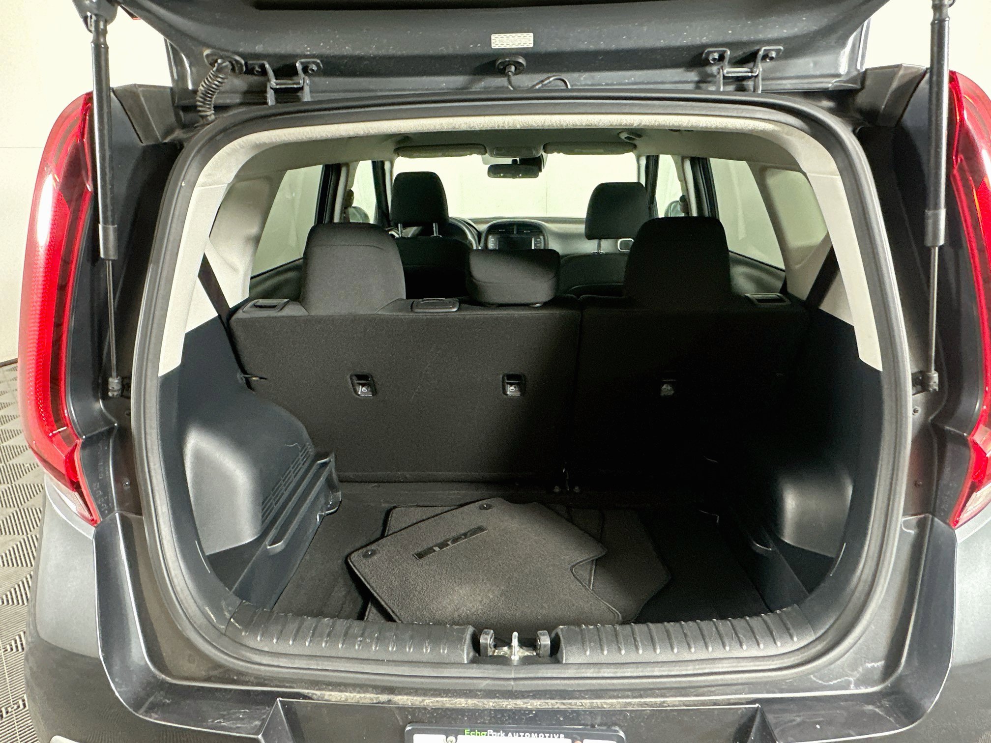 Used 2022 Kia Soul LX w/ Technology Package FWD image 27