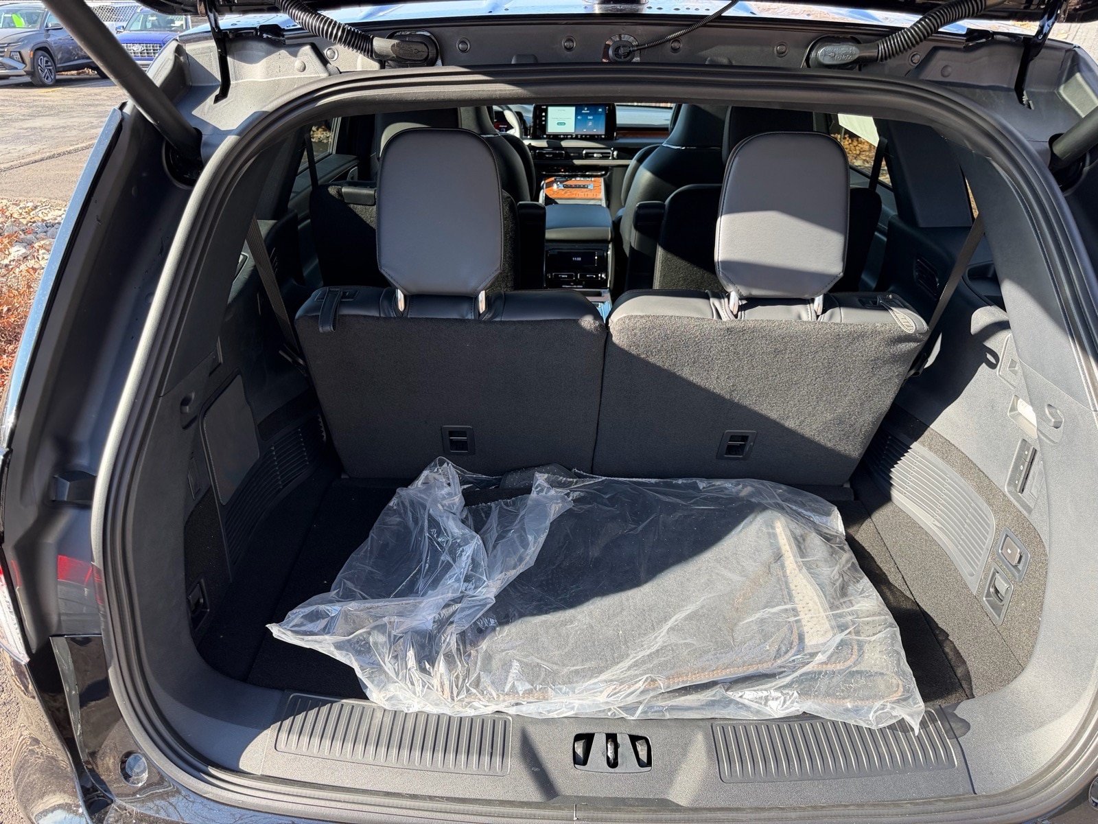 New 2026 Lincoln Aviator Black Label AWD/4WD image 17