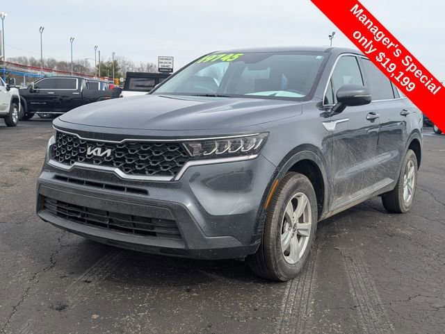 Used 2023 Kia Sorento LX AWD/4WD image 3