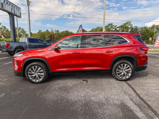 Used 2025 Buick Enclave Preferred AWD/4WD image 5