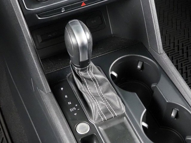 Used 2021 Volkswagen Atlas SE w/ Technology Package w/ Panoramic Sunroof Package image 22