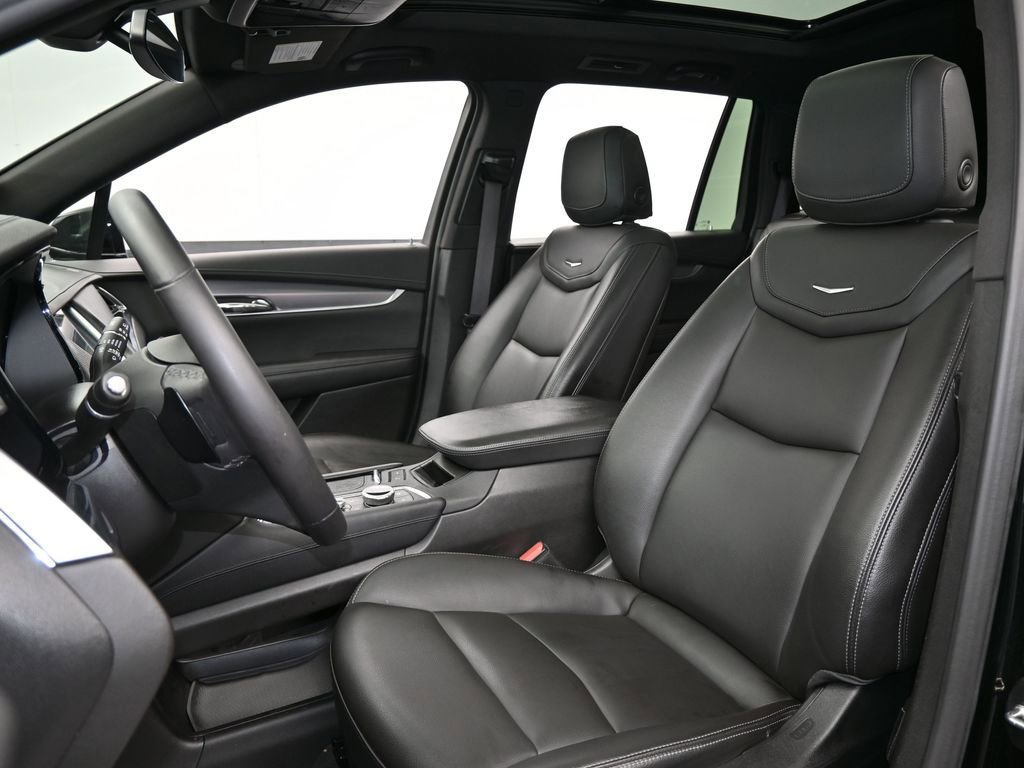 Used 2023 Cadillac XT6 Luxury image 10