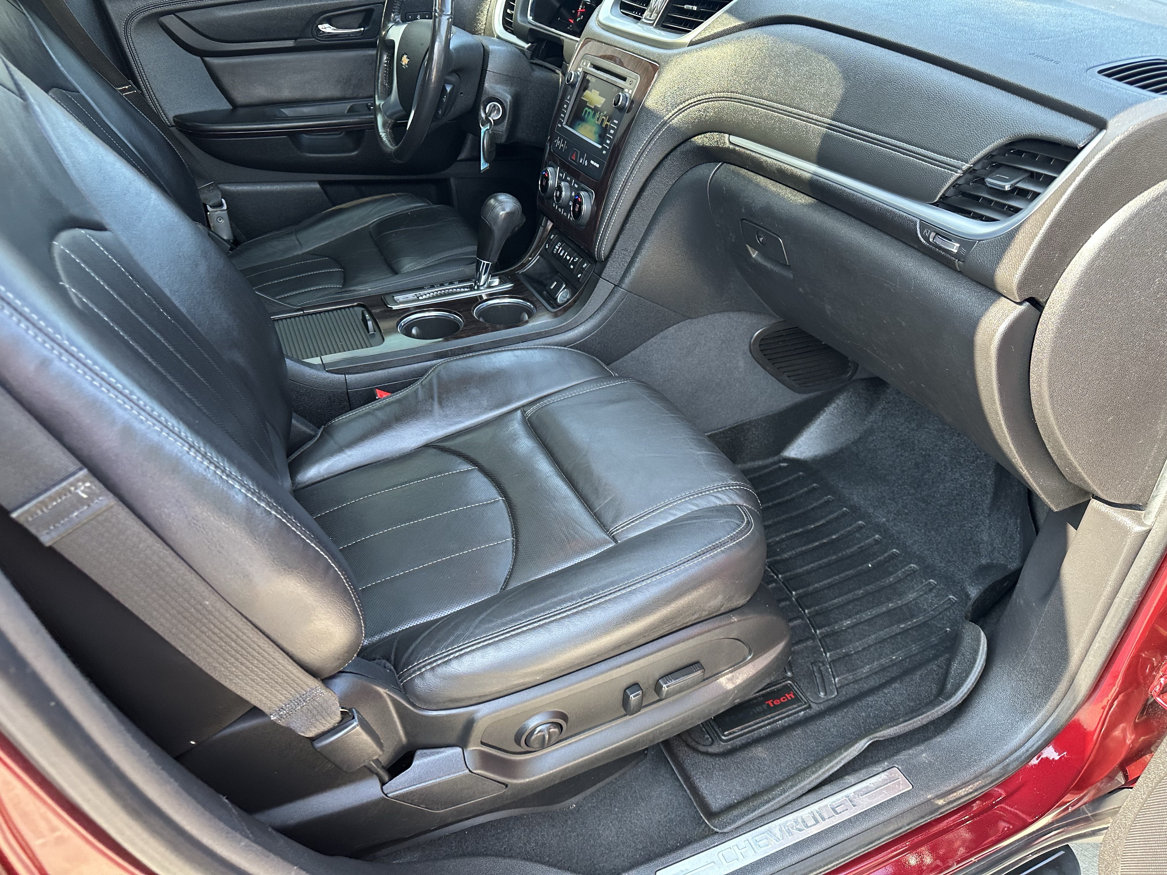 Used 2016 Chevrolet Traverse LTZ AWD/4WD image 14