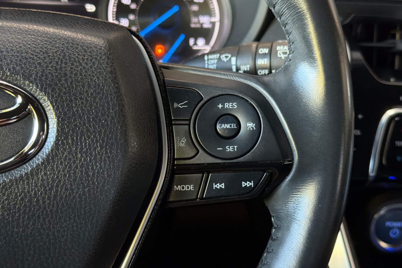 Used 2022 Toyota Venza XLE AWD/4WD image 28