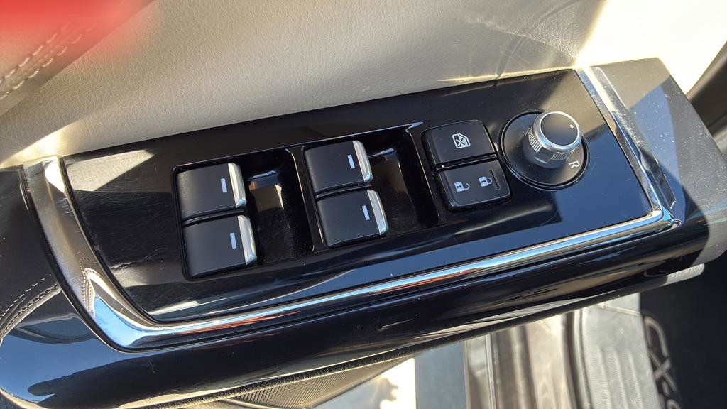 Used 2018 MAZDA CX-9 Touring w/ Touring Premium Package image 12