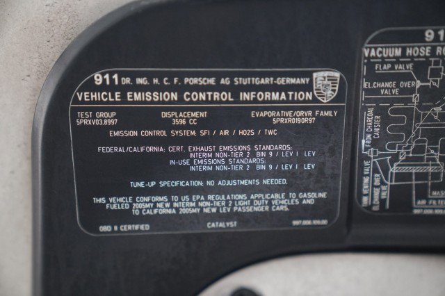 Used 2005 Porsche 911 Carrera image 41