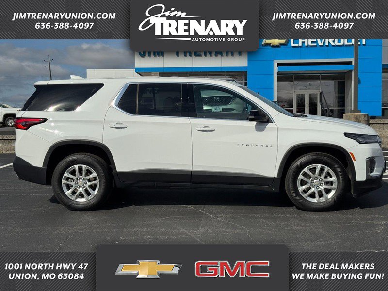 Used 2023 Chevrolet Traverse LS image 1
