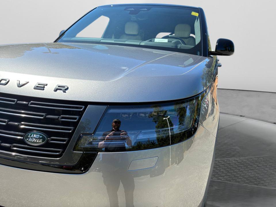 New 2027 Land Rover Range Rover Long Wheelbase SE AWD/4WD image 26
