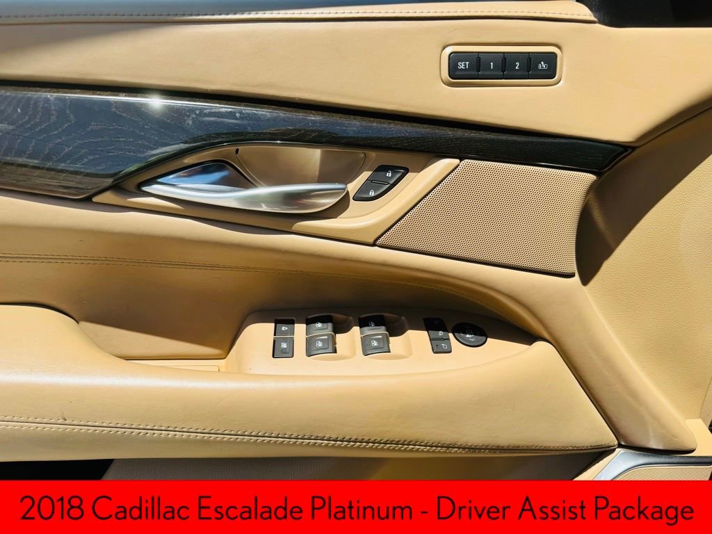 Used 2018 Cadillac Escalade Platinum RWD image 9