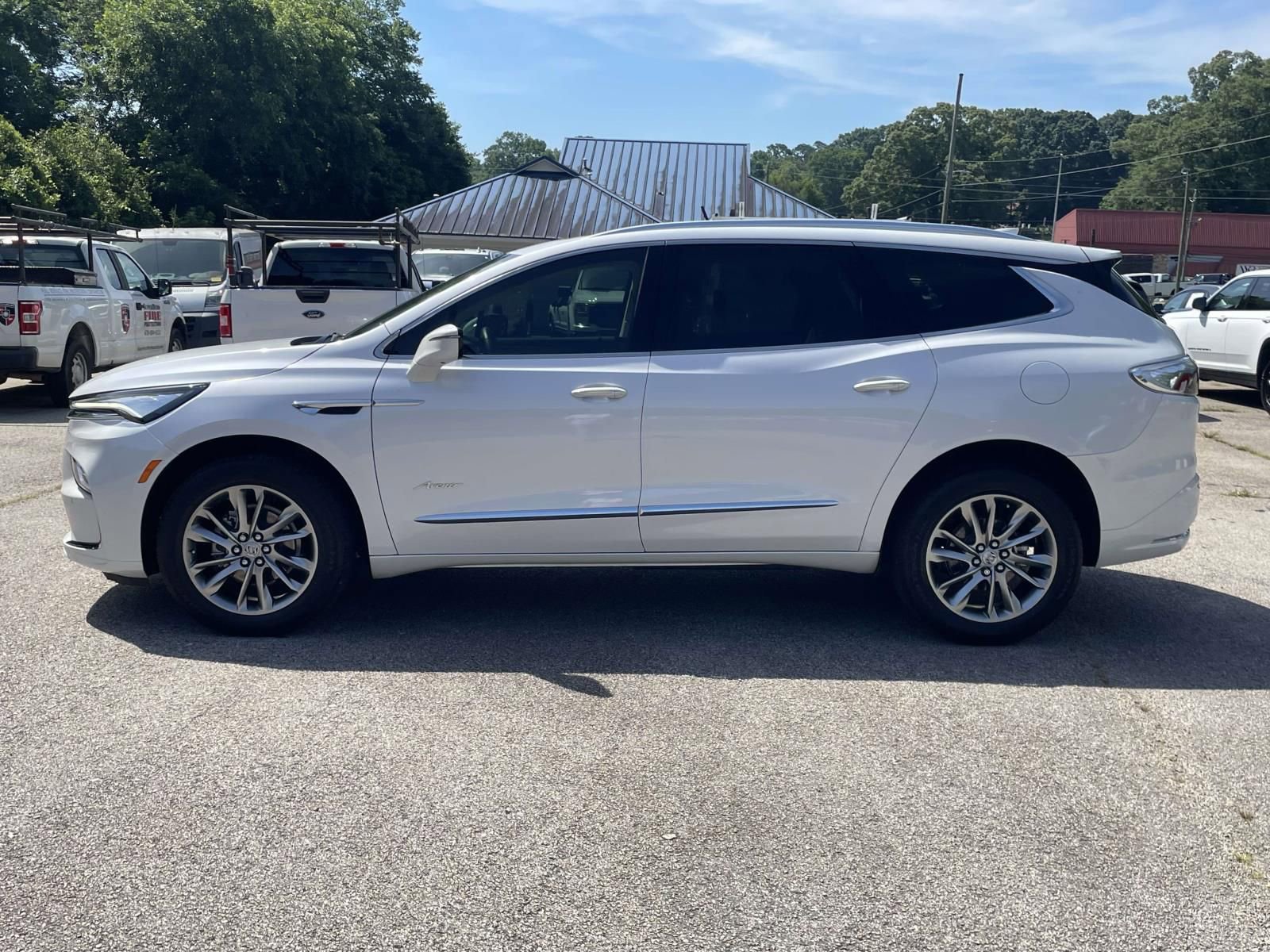 Used 2024 Buick Enclave Avenir w/ Avenir Technology Package FWD image 11