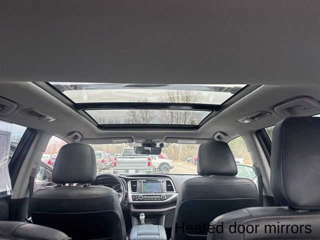 Used 2018 Toyota Highlander Limited image 24