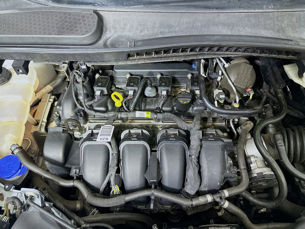 Used 2020 Ford Transit Connect XLT image 9