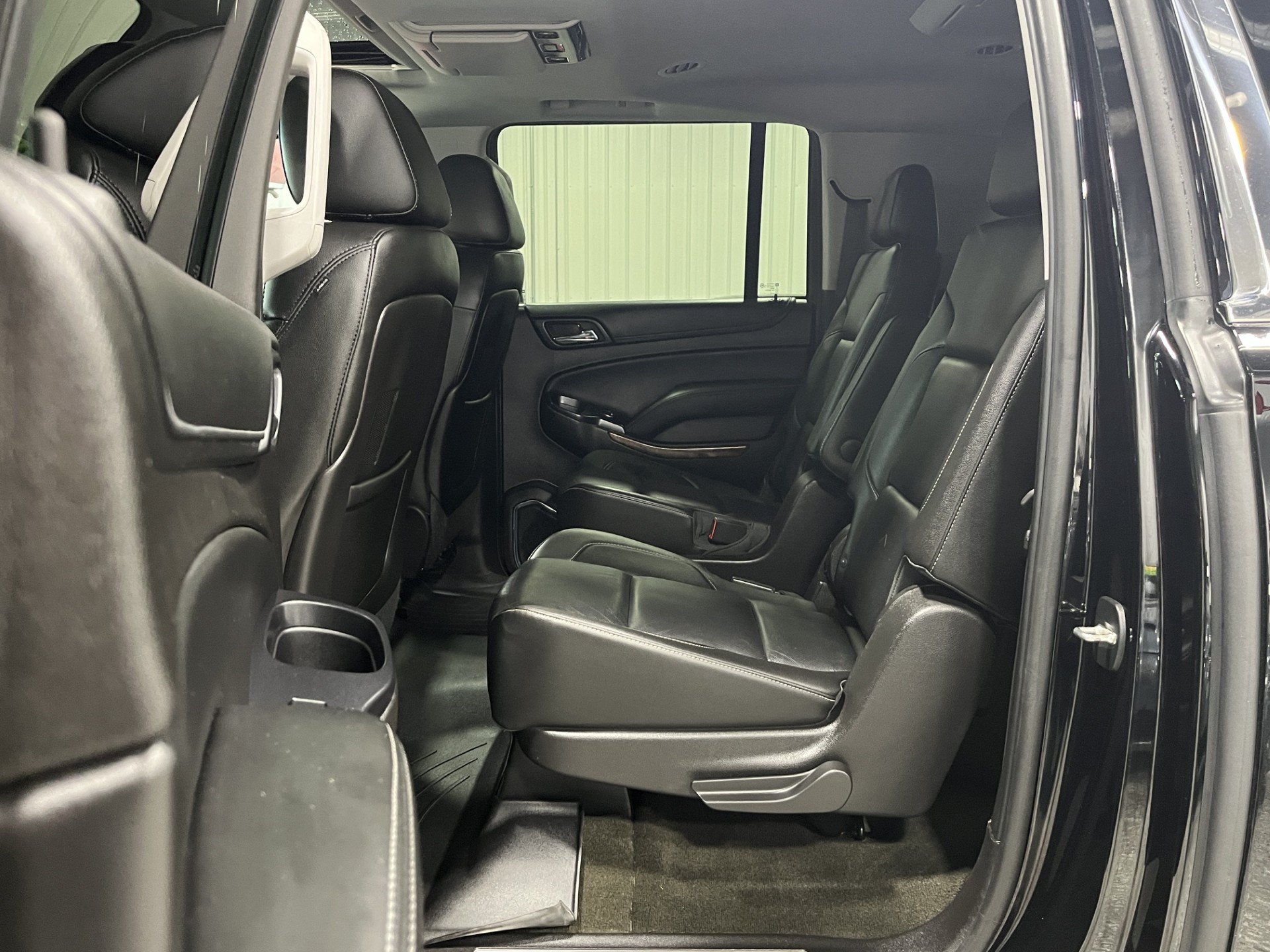Used 2015 Chevrolet Suburban LTZ AWD/4WD image 11